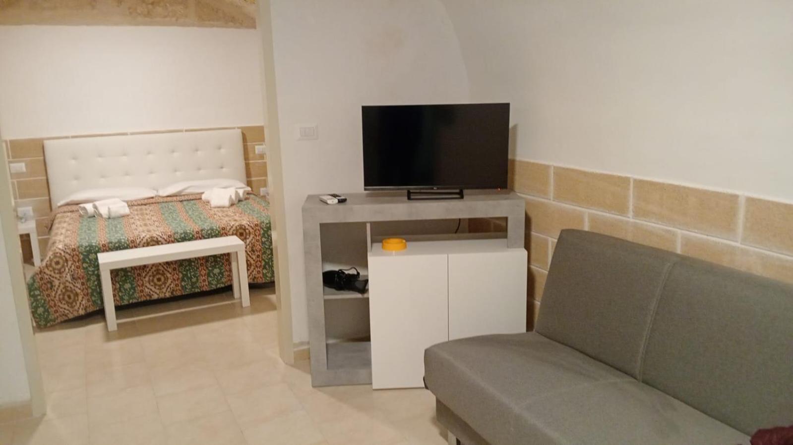 טריג'אנו Di Fronzo Guest House A מראה חיצוני תמונה